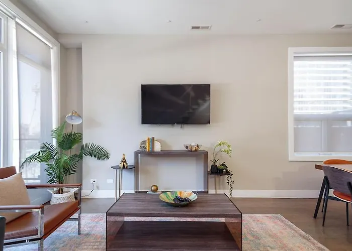 2 Newly Built Luxury With Private Roofdeck *